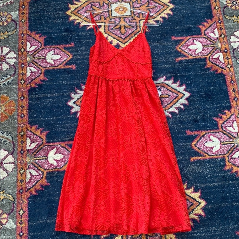 {NSR} Red Lace Midi Dress